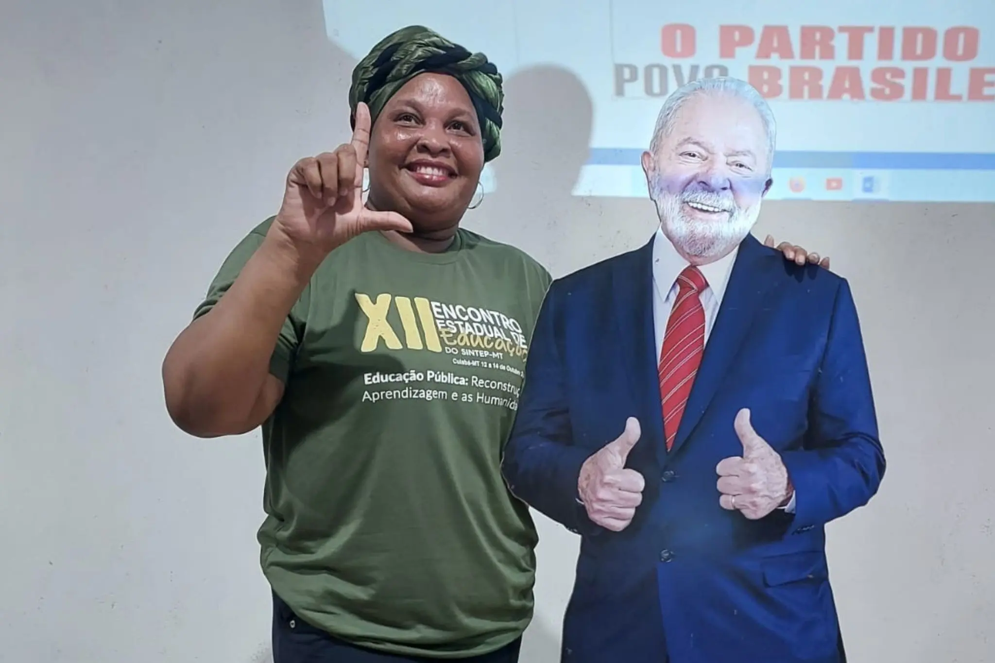 Professora Leliane Borges é oficializada como candidata do PT em Várzea Grande