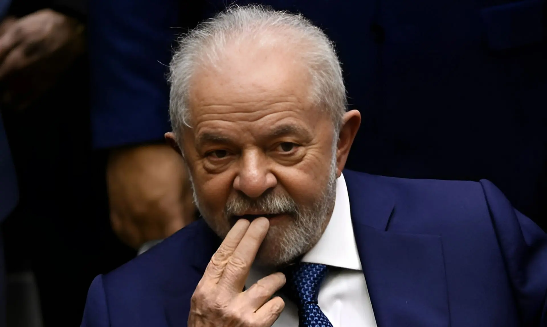 Presidente Lula realiza cirurgia para drenagem de hematoma em São Paulo