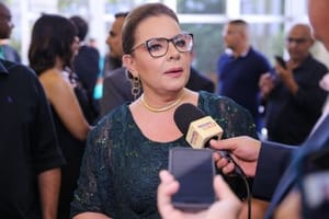 Presidente avalia punições a vereadores por xingamentos e brigas no plenário da Câmara